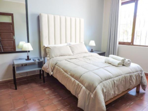 Estudio a estrenar, Cerca de la Plaza